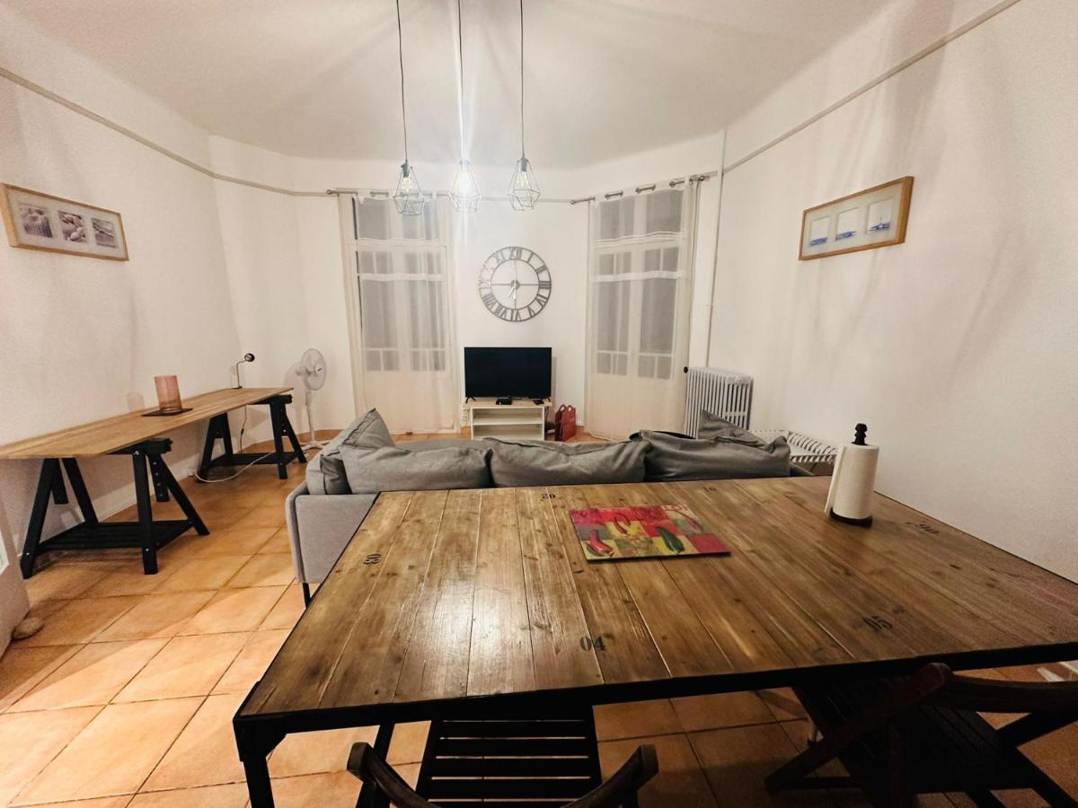 Appartement Lumineux Et Spacieux 2 Chambres Avec Parking Gratuit Dans La Rue Perpignan Eksteriør bilde