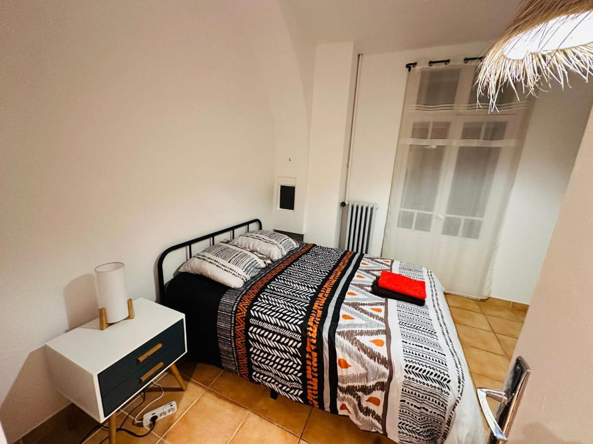Appartement Lumineux Et Spacieux 2 Chambres Avec Parking Gratuit Dans La Rue Perpignan Eksteriør bilde